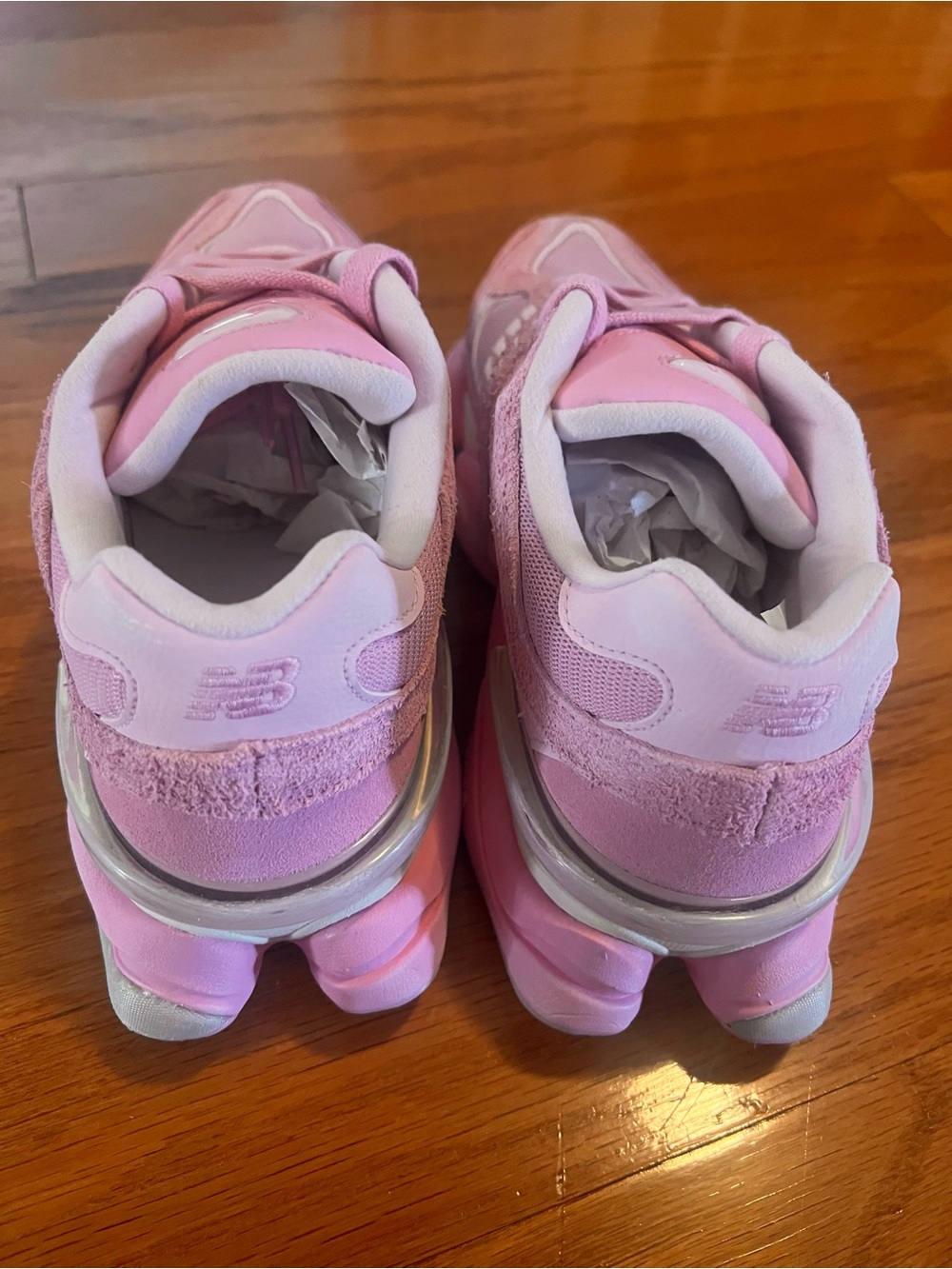 New Balance 9060 in Overdye Pink - Picture 3 of 5